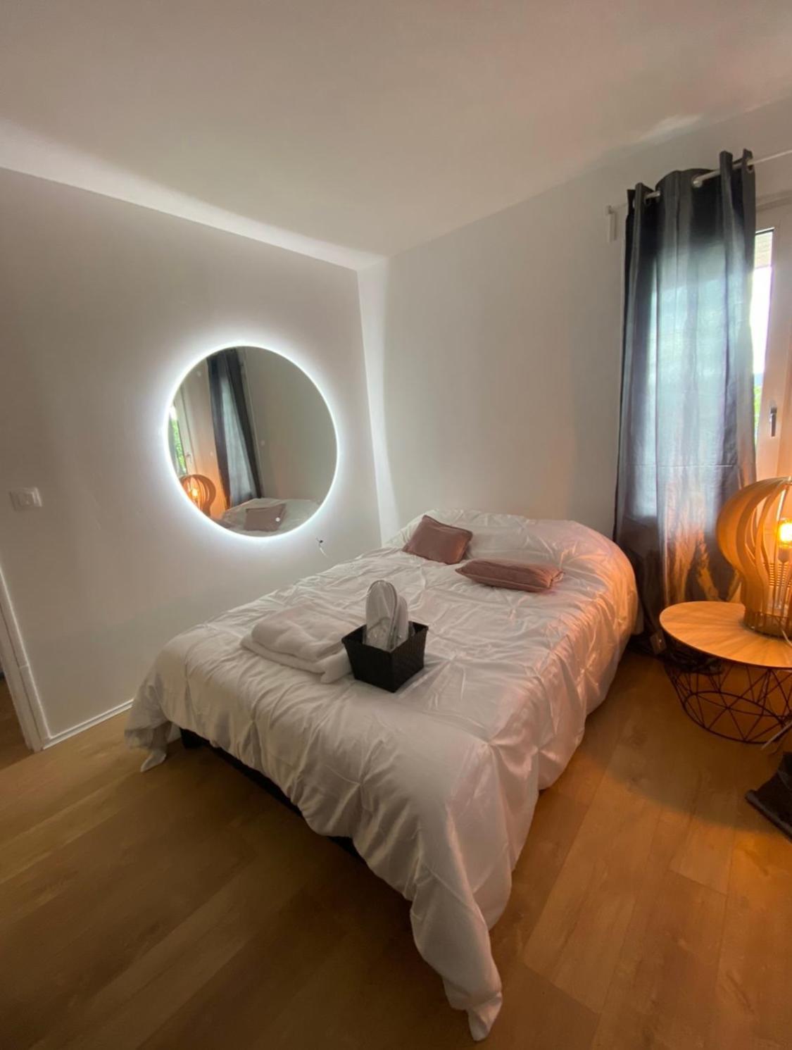 Appartement 59M2 Professionnel Ou Familial Saint Quentin En Yvelines Montigny-le-Bretonneux Extérieur photo